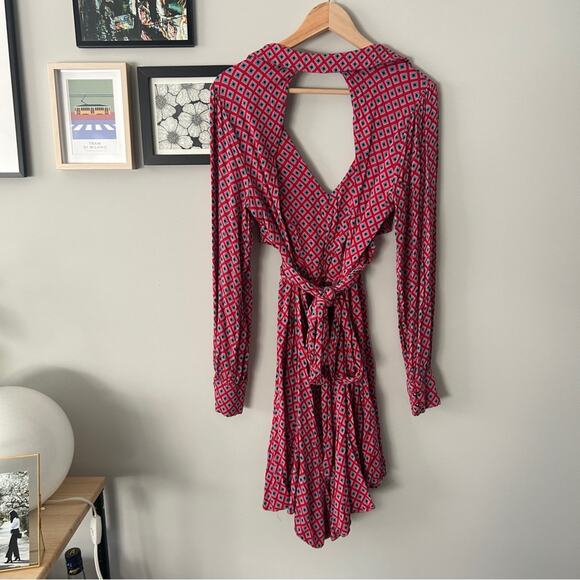 Free People It Takes Two Wrap Mini Dress Long Sleeve Geometric Print Size Large - Picture 11 of 11